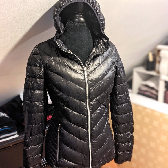 Calvin Klein Women's Lightweight Down Jacket - Picture 1 of 10